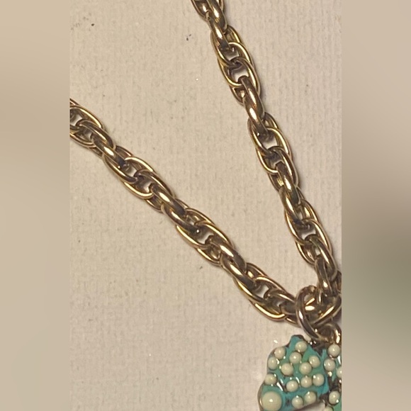 ๐๐ Vintage yet new one of a kind gold tone multilayered multi design necklace - Picture 8 of 12